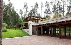 Фото фасада загородного дома в эко стиле