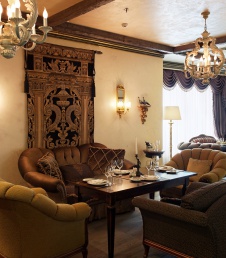 Фото интерьера зала ресторана в готическом стиле