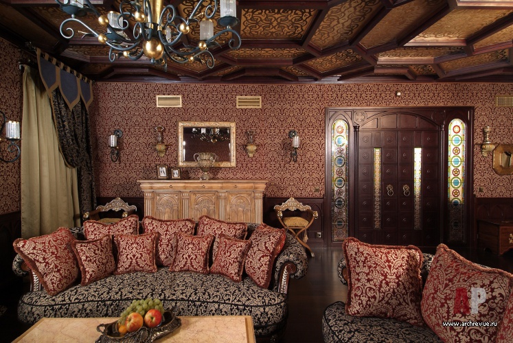 Фото интерьера гостиной загородного дома в стиле китч