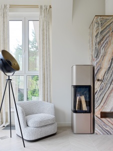 Фото интерьера гостиной дома в стиле фьюжн