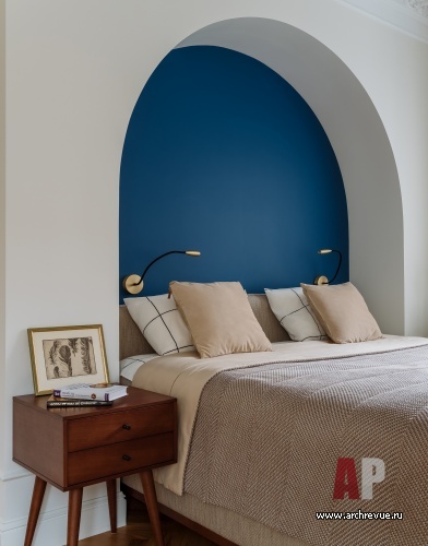 Фото интерьера спальни квартиры в стиле неоклассика