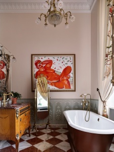 Фото интерьера ванной комнаты квартиры в классическом стиле