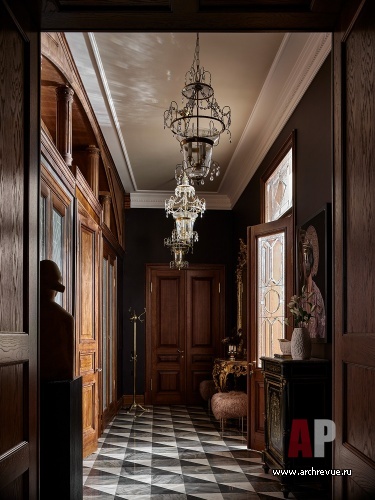 Фото интерьера коридора квартиры в классическом стиле 