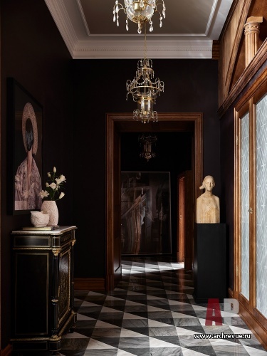 Фото интерьера коридора квартиры в классическом стиле 