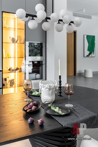 Фото интерьера столовой дома в стиле фьюжн