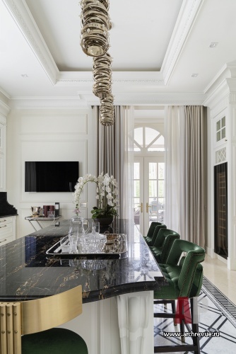 Фото интерьера кухни дома в стиле ар-деко 