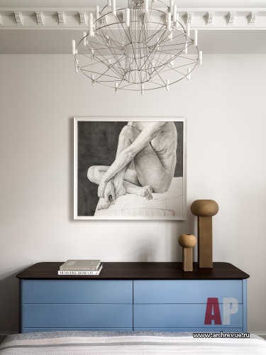 Фото интерьера гостевой квартиры в стиле неоклассика