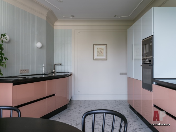 Фото интерьера кухни квартиры в стиле фьюжн