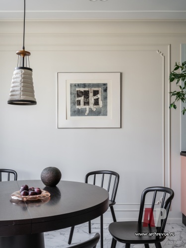 Фото интерьера столовой квартиры в стиле фьюжн