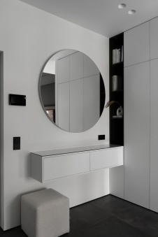 Фото интерьера входной зоны квартиры в стиле минимализм