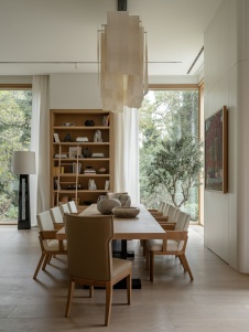 Фото интерьера столовой дома в стиле фьюжн 