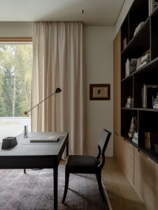 Фото интерьера кабинета дома в стиле фьюжн