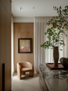 Фото интерьера гардеробной дома в стиле фьюжн