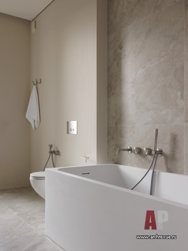 Фото интерьера гостевого санузла дома в стиле минимализм 