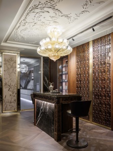 Фото интерьера винотеки пентхауса в стиле фьюжн