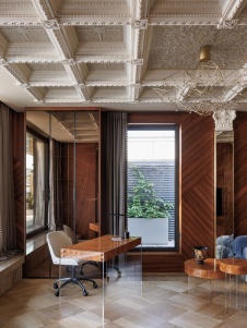 Фото интерьера кабинета пентхауса в стиле фьюжн