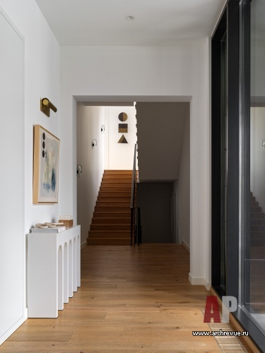 Фото лестницы дома в стиле фьюжн 