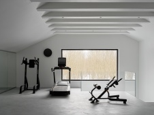 Фото интерьера тренажерного зала дома в стиле фьюжн
