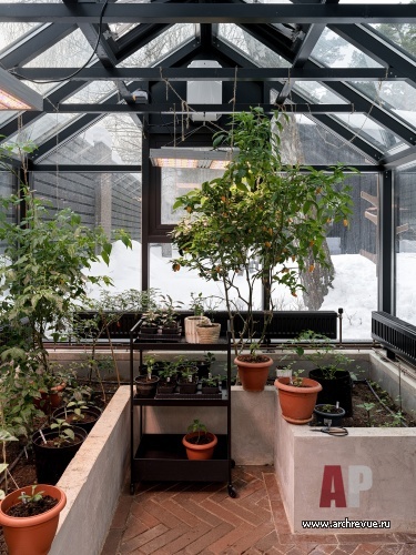 Фото фасада дома в стиле фьюжн