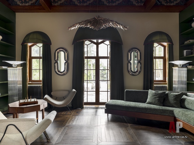 Фото интерьера гостиной дома в стиле фьюжн 