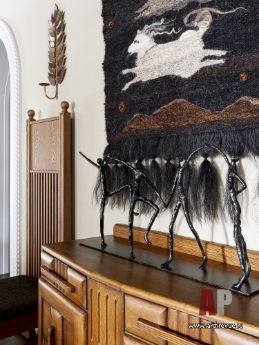 Фото интерьера гостиной дома в стиле фьюжн