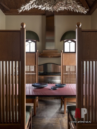 Фото интерьера столовой дома в стиле фьюжн