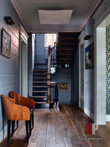 Фото лестницы дома в стиле неоклассика