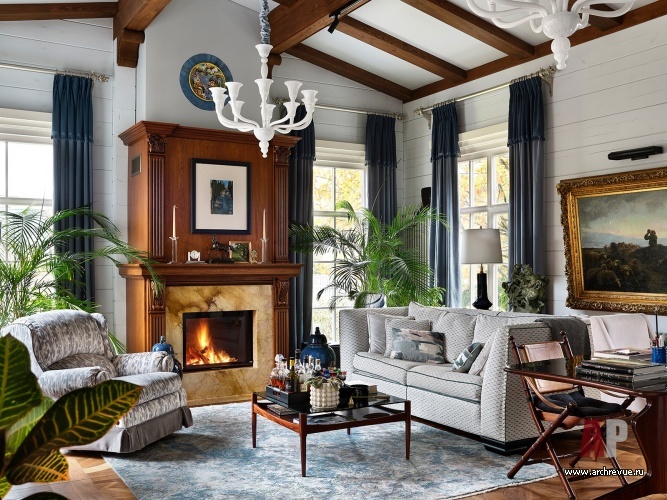 Фото интерьера гостиной дома в стиле неоклассика