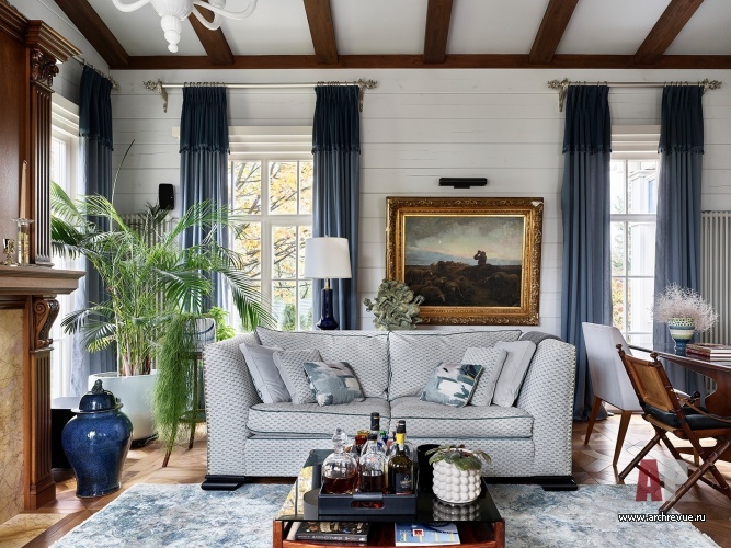 Фото интерьера зоны отдыха дома в стиле неоклассика