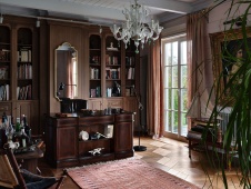 Фото интерьера кабинета дома в стиле неоклассика