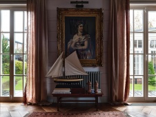 Фото интерьера кабинета дома в стиле неоклассика