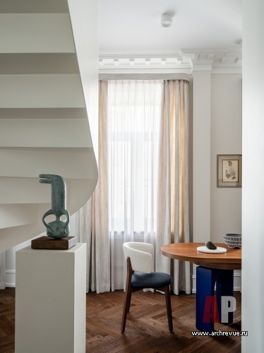 Фото интерьера столовой квартиры в стиле фьюжн