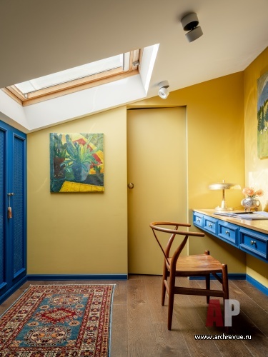 Фото интерьера мансарды квартиры в стиле фьюжн