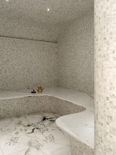 Фото интерьера хаммама дома в стиле неоклассика