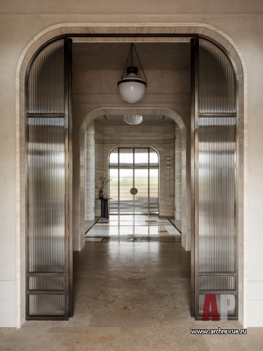 Фото интерьера входной зоны дома в стиле ар-деко