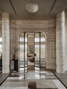Фото интерьера входной зоны дома в стиле ар-деко