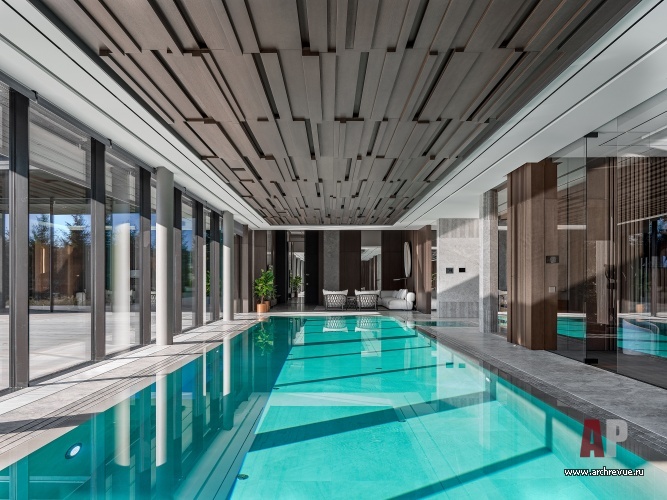 Фото интерьера бассейна дома в современном стиле 