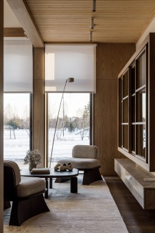 Фото интерьера гостиной дома в стиле неоклассика