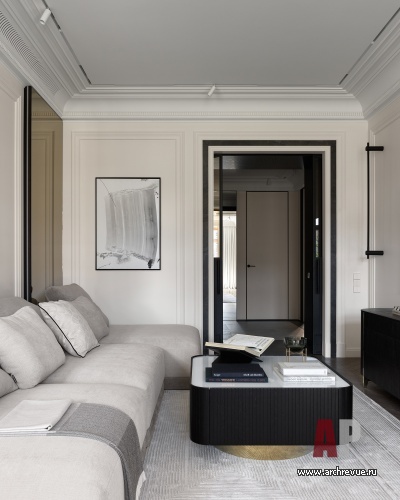 Фото интерьера гостиной квартиры в стиле неоклассика