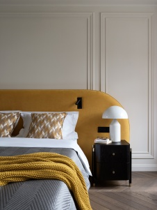 Фото интерьера спальни квартиры в стиле неоклассика 