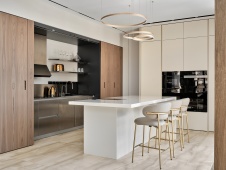 Фото интерьера кухни дома в стиле фьюжн