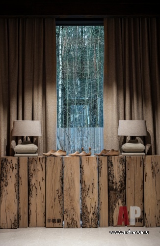 Фото интерьера входной зоны дома в стиле фьюжн