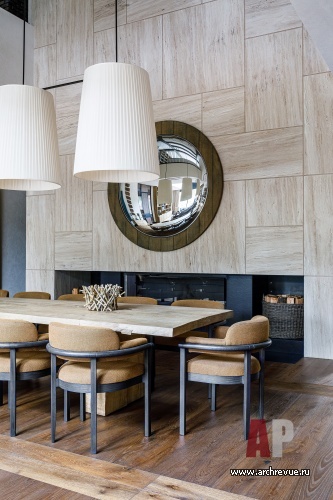 Фото интерьера каминной дома в стиле фьюжн