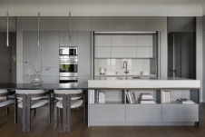 Фото интерьера кухни квартиры в стиле неоклассика