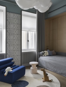 Фото интерьера детской квартиры в стиле неоклассика 