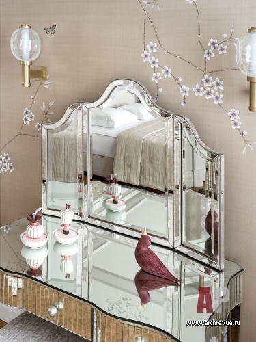 Фото интерьера спальни квартиры в стиле неоклассика