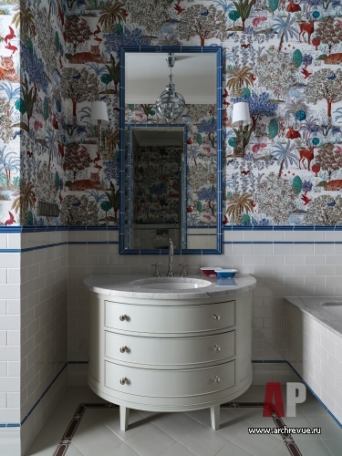 Фото интерьера санузла квартиры в стиле неоклассика