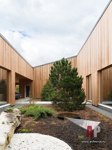 Фото фасада деревянного дома в скандинавском стиле