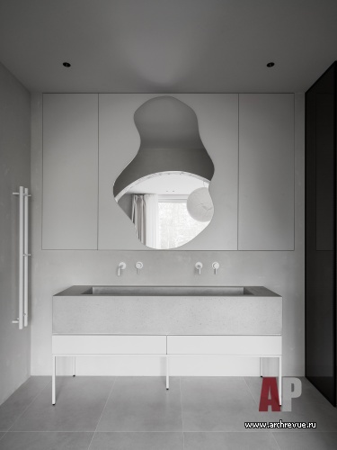 Фото интерьера санузла деревянного дома в скандинавском стиле