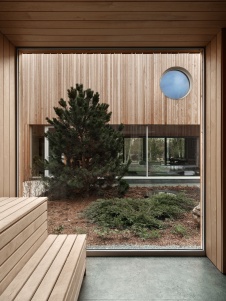 Фото интерьера сауны деревянного дома в скандинавском стиле